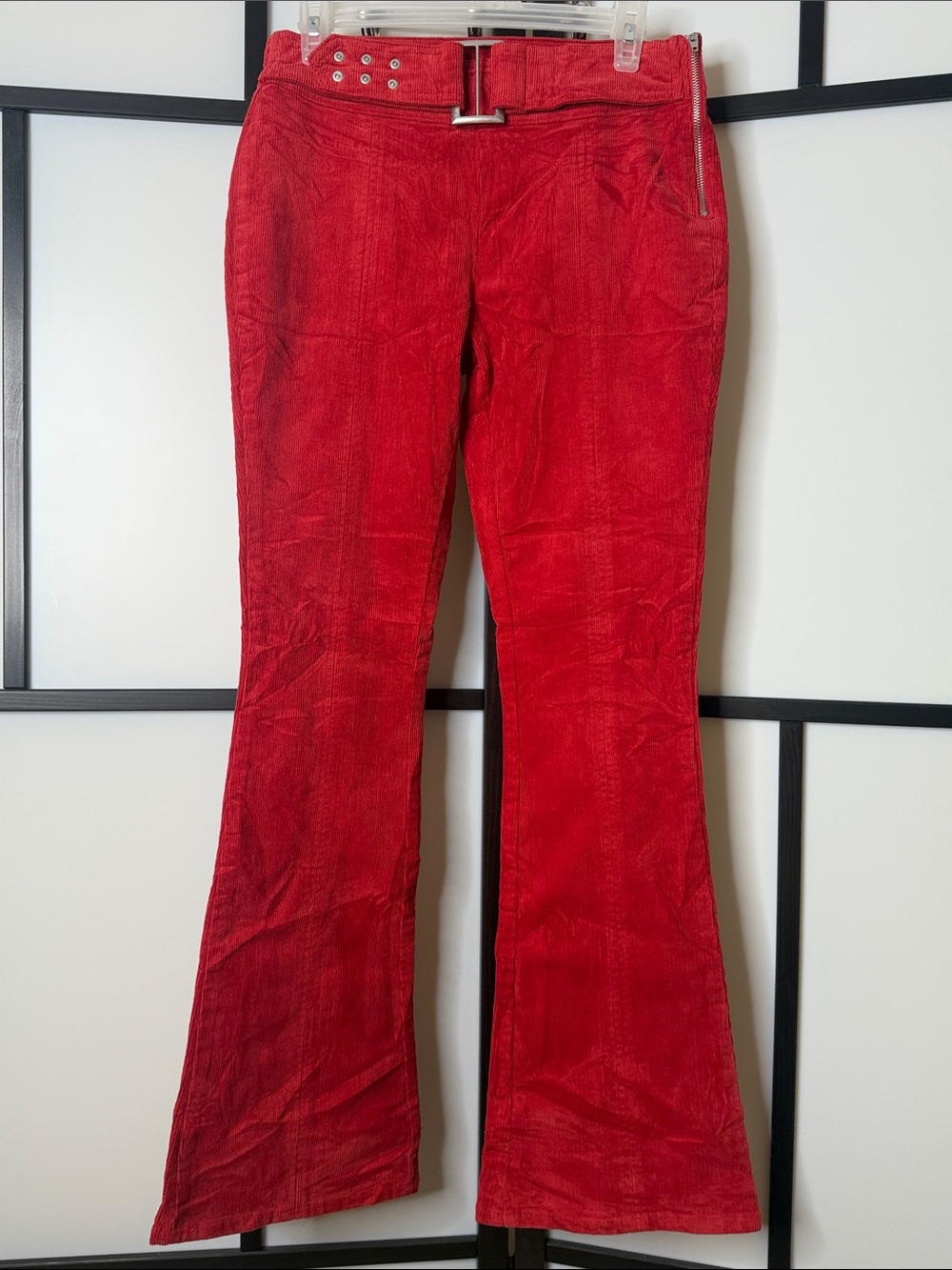 Forever 21 Women’s Corduroy Flare Long Pants. Colour Ruby Size US Large